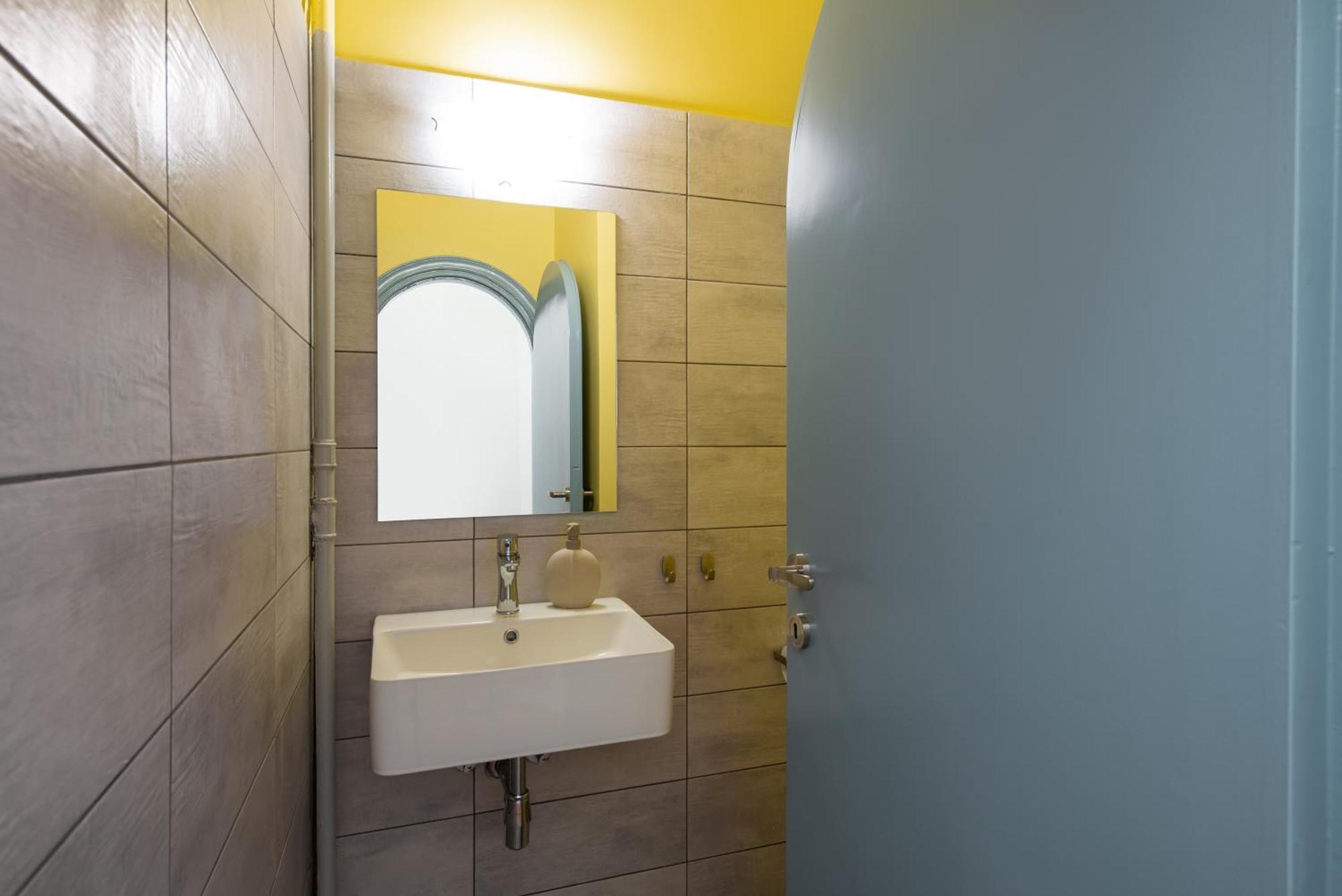 Philos At Nikis - Two Bedroom In Plaka Атина Екстериор снимка